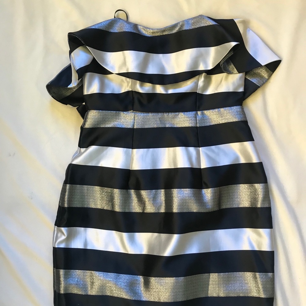Striped strapless mini dress